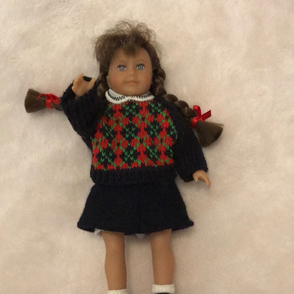 Mini Molly doll💜 - Picture 2 of 2